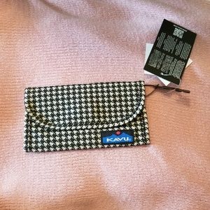 BRAND NEW Kavu Wallet